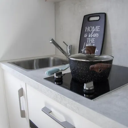 Sofi-living-apartments Hotel apartamentowy 3*