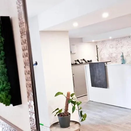 Ξενοδοχείο με διαμερίσματα Sofi-living-apartments *